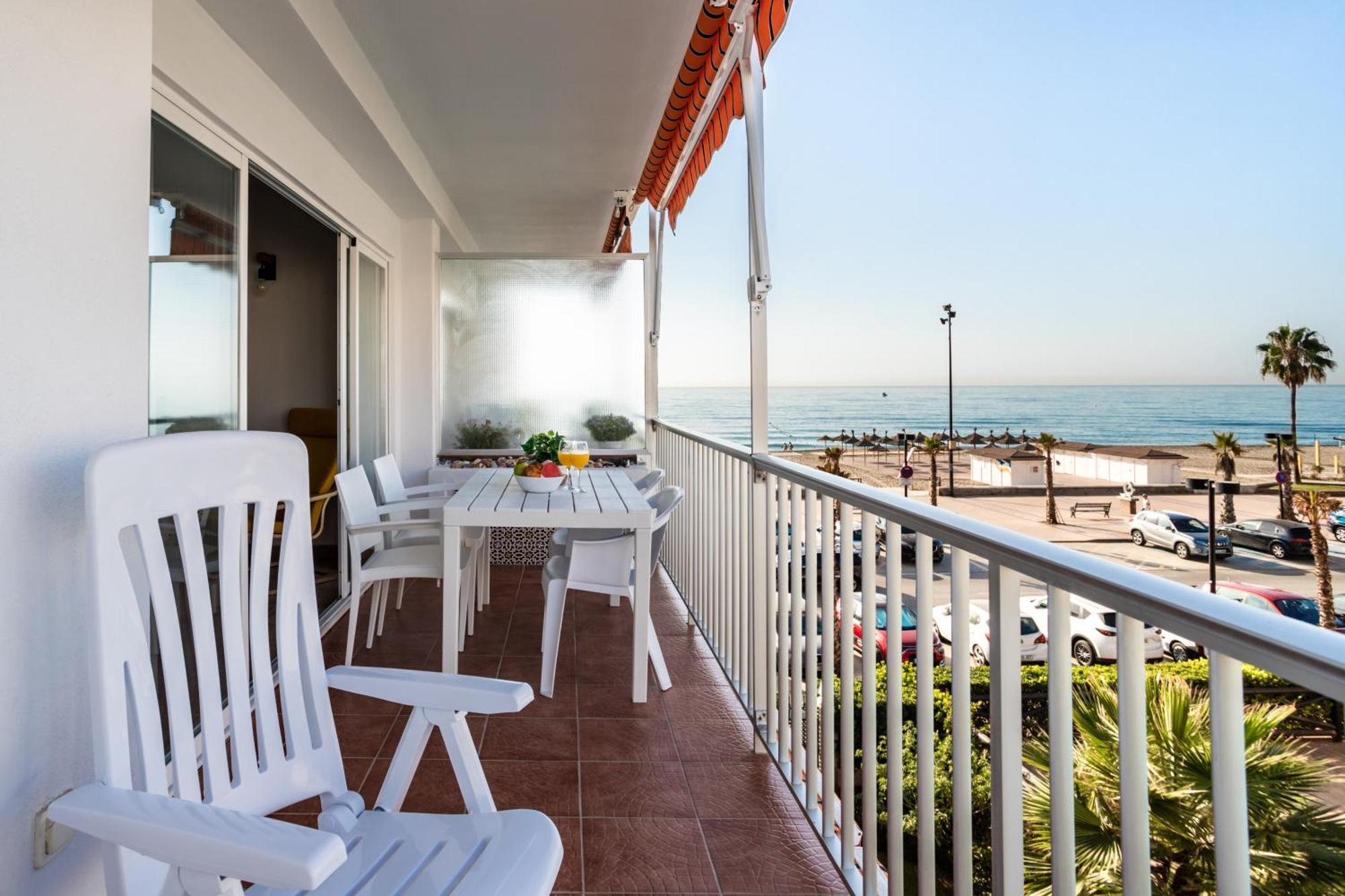 Sur Suites Porlamar Фуэнхирола Экстерьер фото
