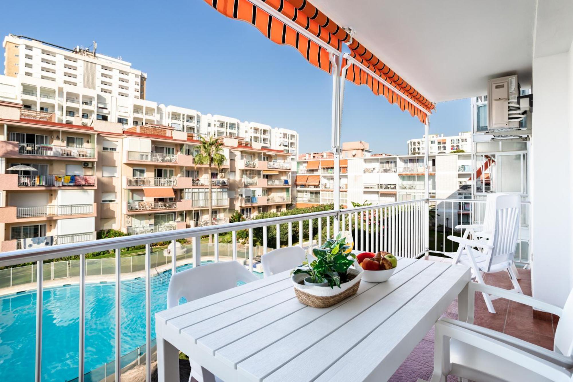 Sur Suites Porlamar Фуэнхирола Экстерьер фото